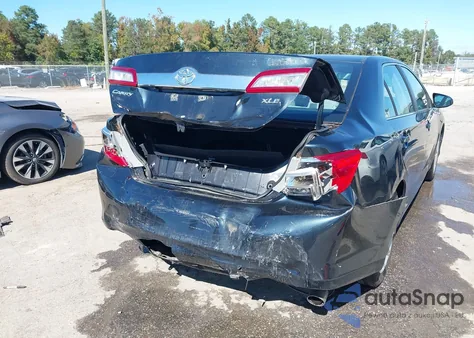 2014 Toyota Camry Xle z USA, uszkodzony, nr VIN 4T4BF1FK1ER342659